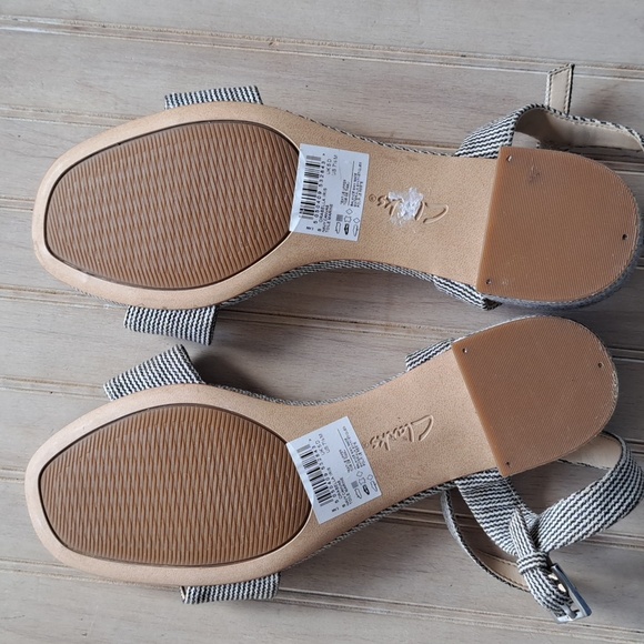 Clarks Women's Orabella Iris Navy Canvas Toile Marine Cushion Short Heel Sandals - Picture 5 of 9